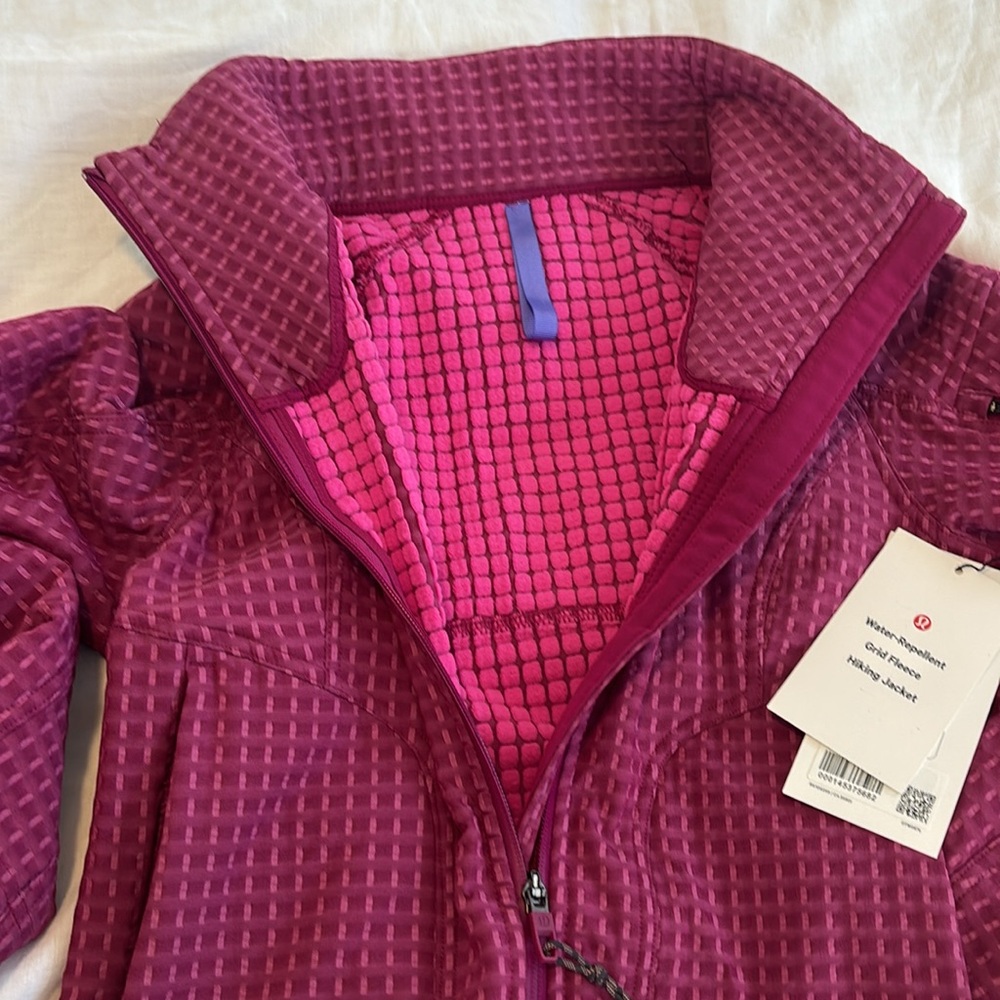 Lululemon - Grid Fleece Hiking Jacket - Picture 11 of 15